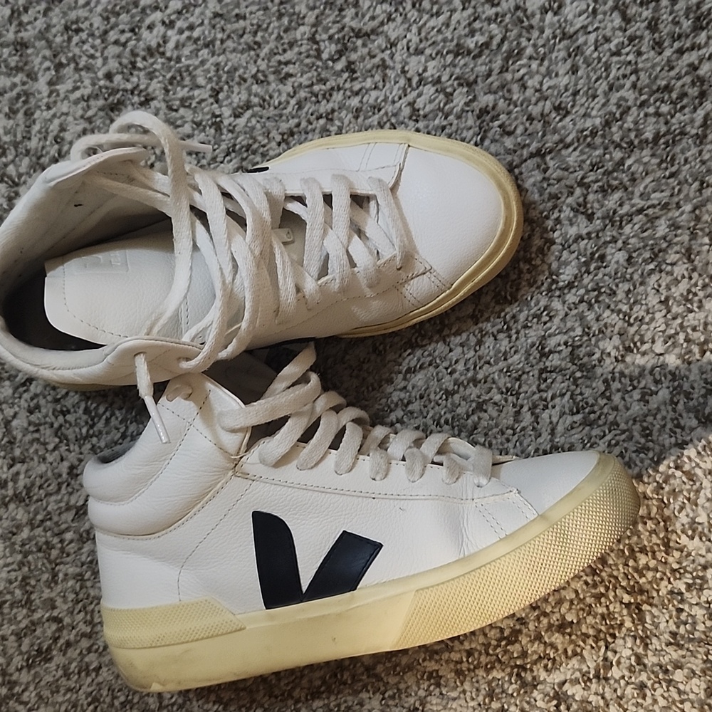 Veja Minotaur High-Top Sneakers - White and Black